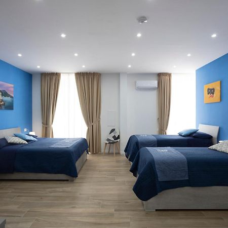 Giuly Suites & Rooms Neapel Exterior foto