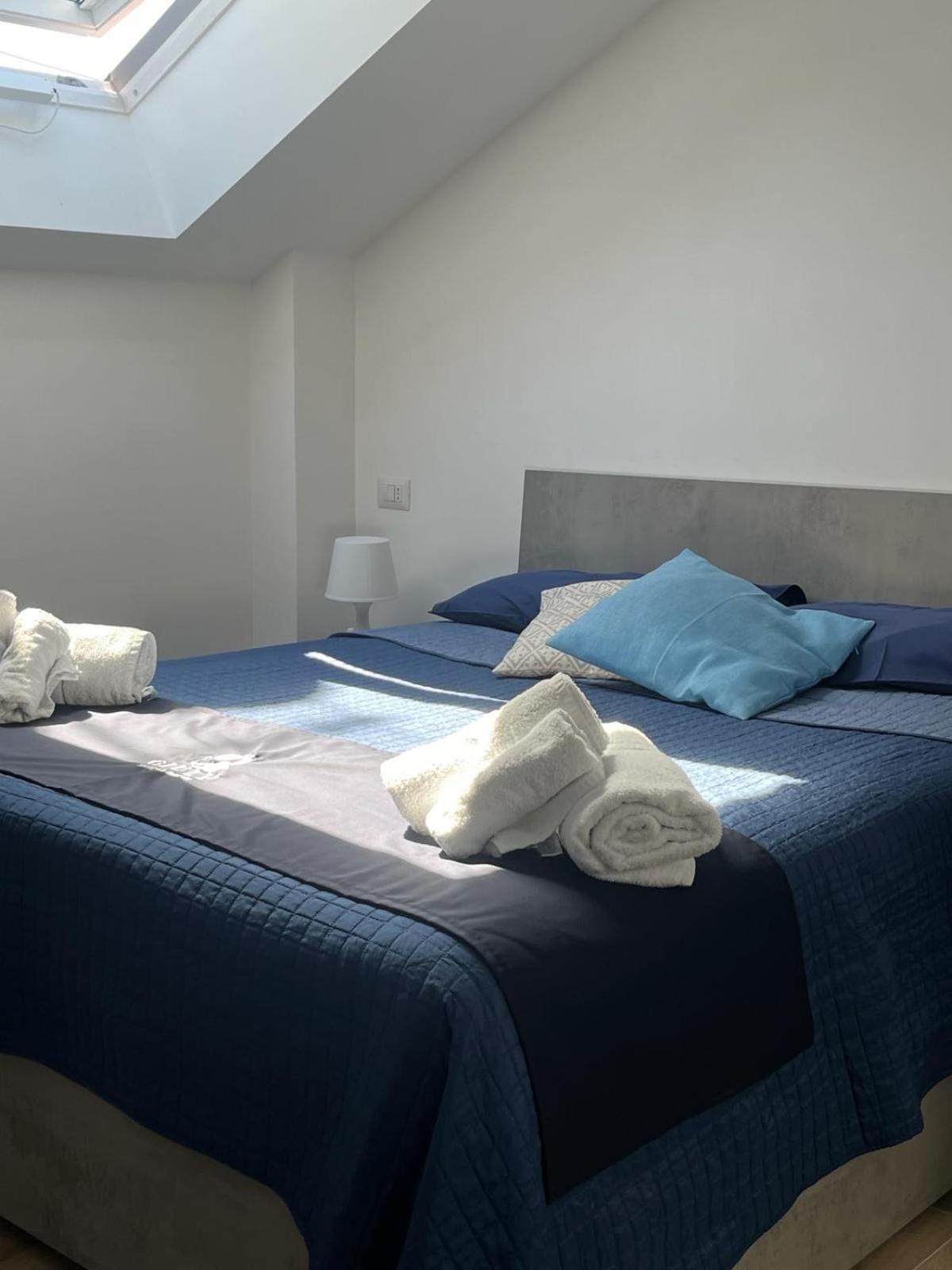 Giuly Suites & Rooms Neapel Exterior foto