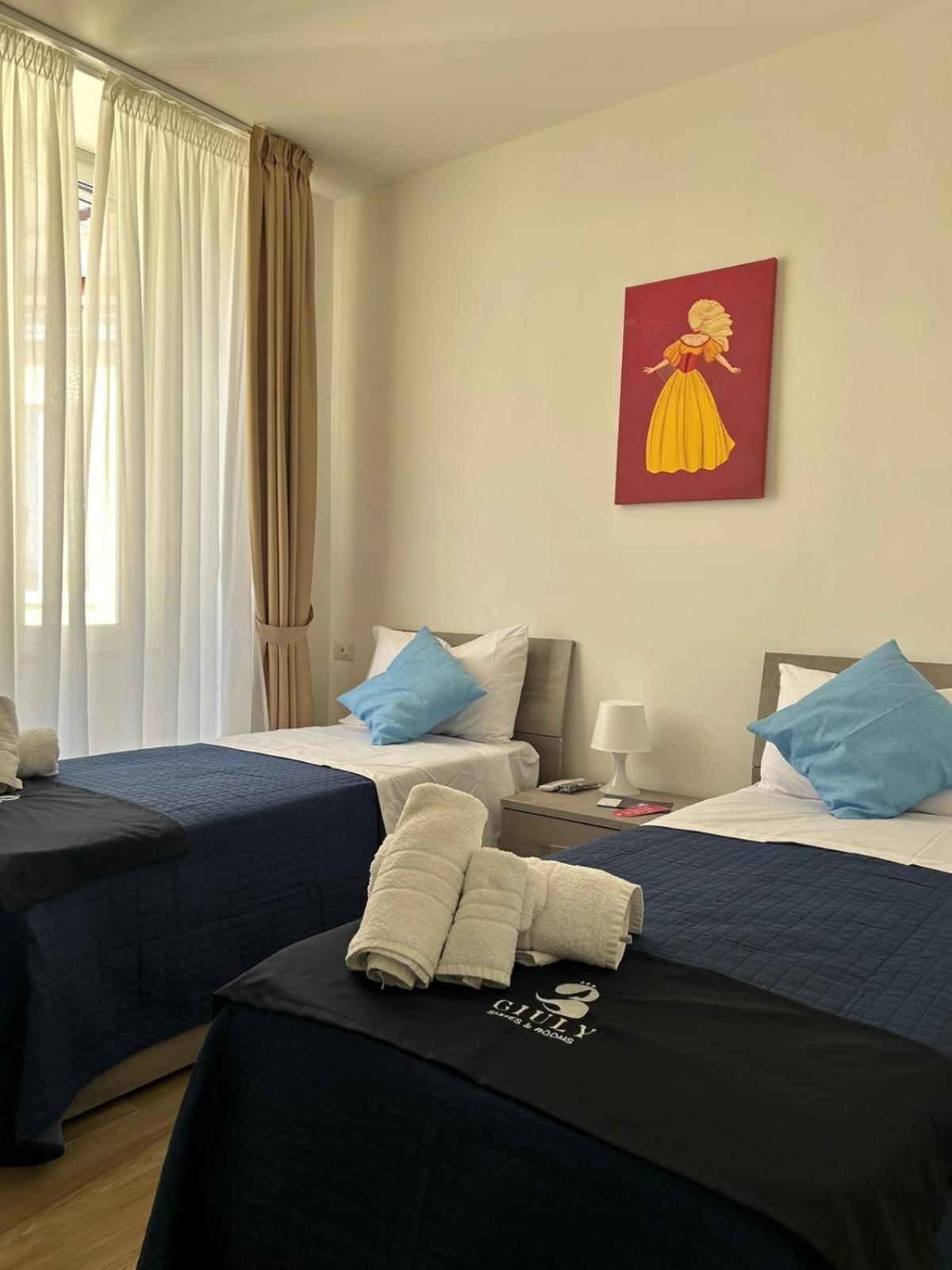 Giuly Suites & Rooms Neapel Exterior foto